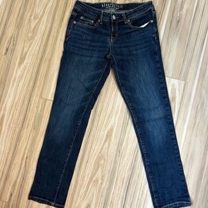 Never worn skinny Aeropostale Jeans 👖. Size 4 short